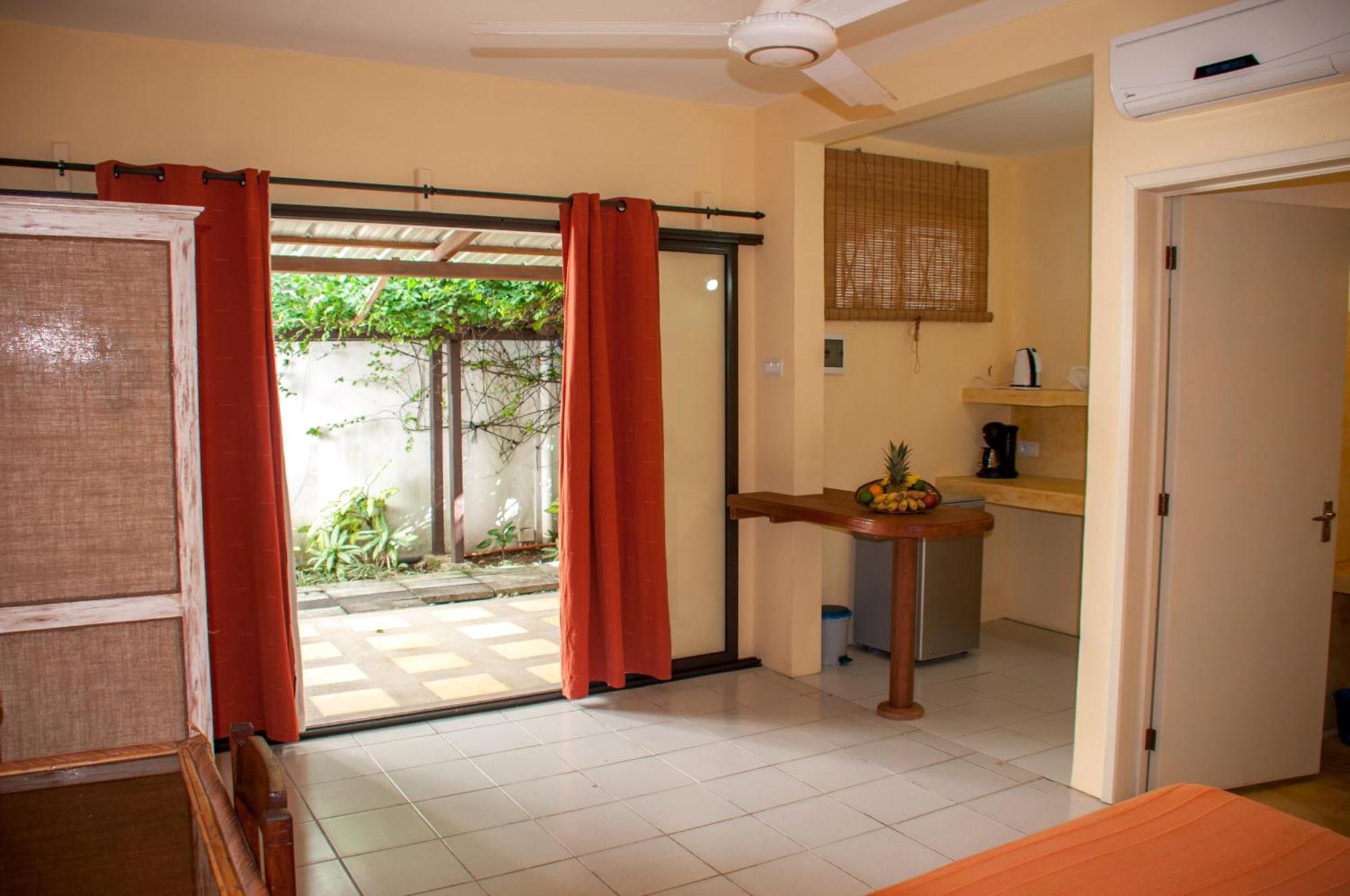 Chantauvent Guest House Блу-Бей Номер фото